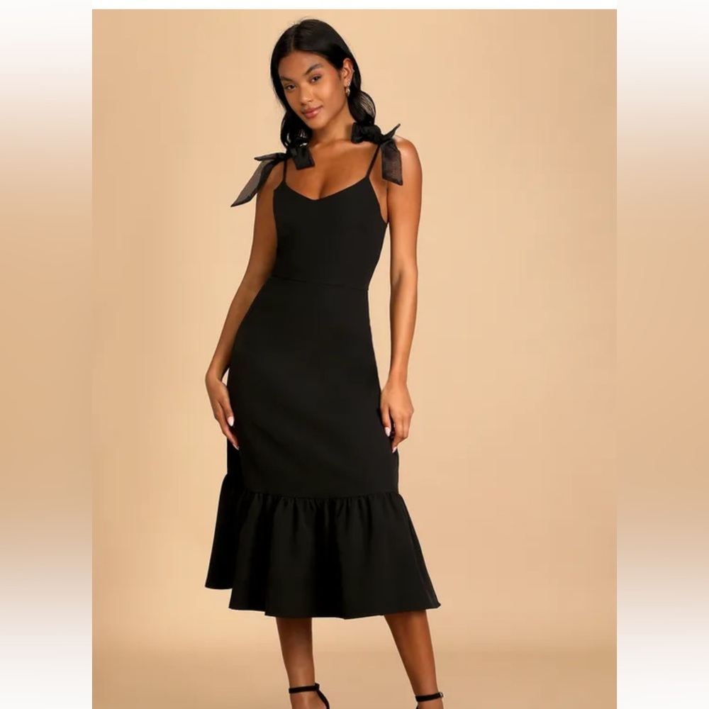 Lulus black bow sleeve dress